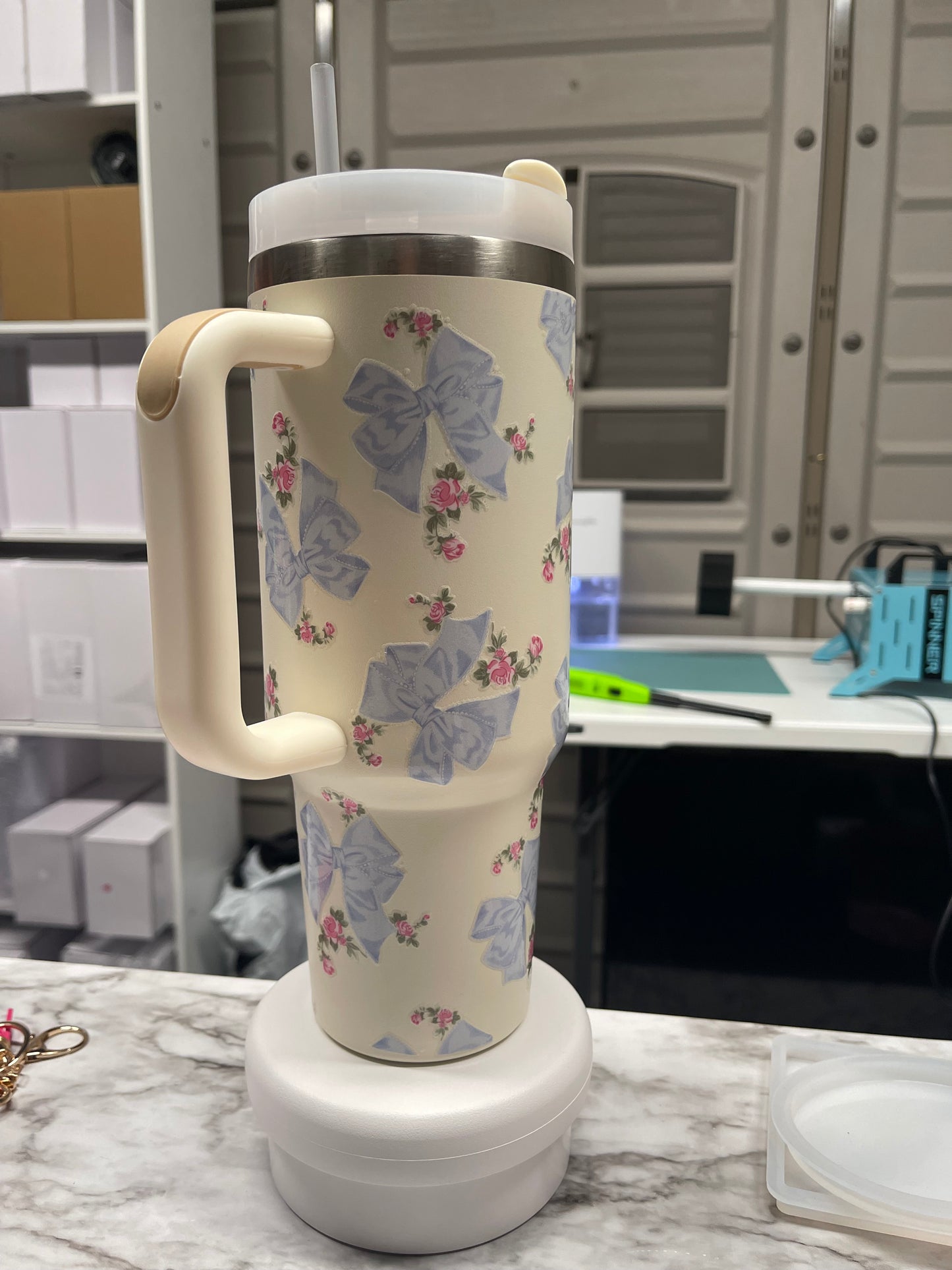 Pre-Made 40oz Blue Bow and Flowers Tumbler