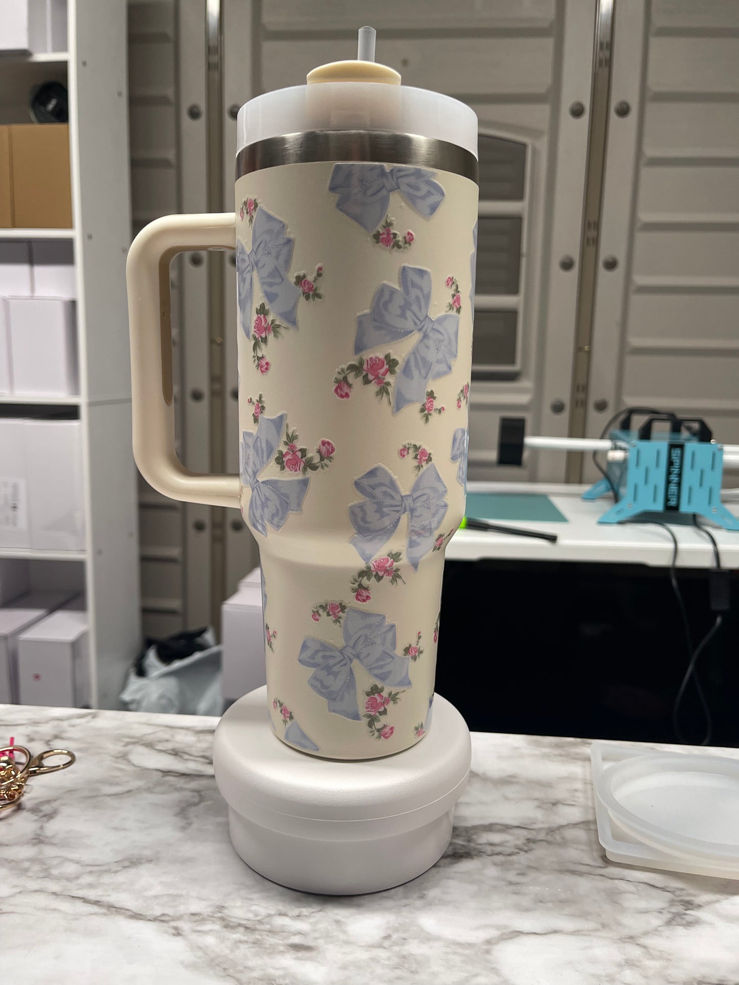 Pre-Made 40oz Blue Bow and Flowers Tumbler