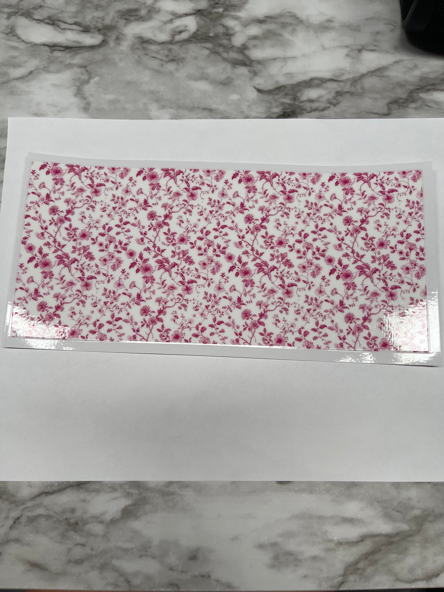 Dark Pink Vintage Flower Pattern