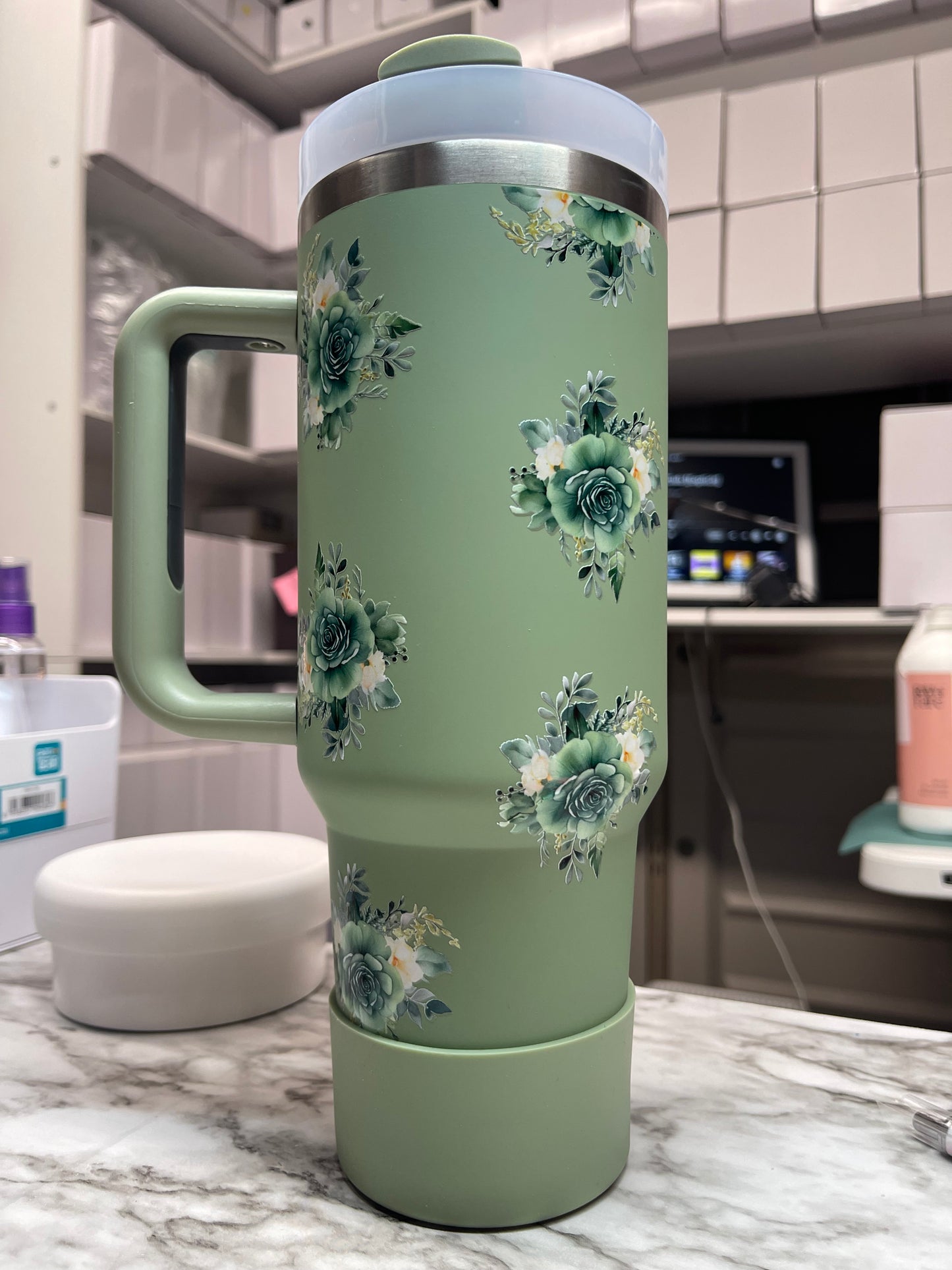 40oz Vintage Inspired Flower Tumbler